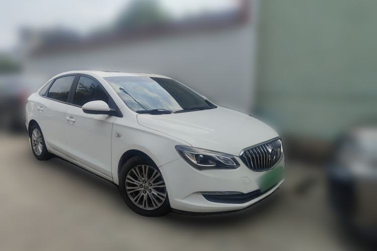 Used Buick GT 2015 18T Dual-Clutch Luxury Model Front Right 45 Deg