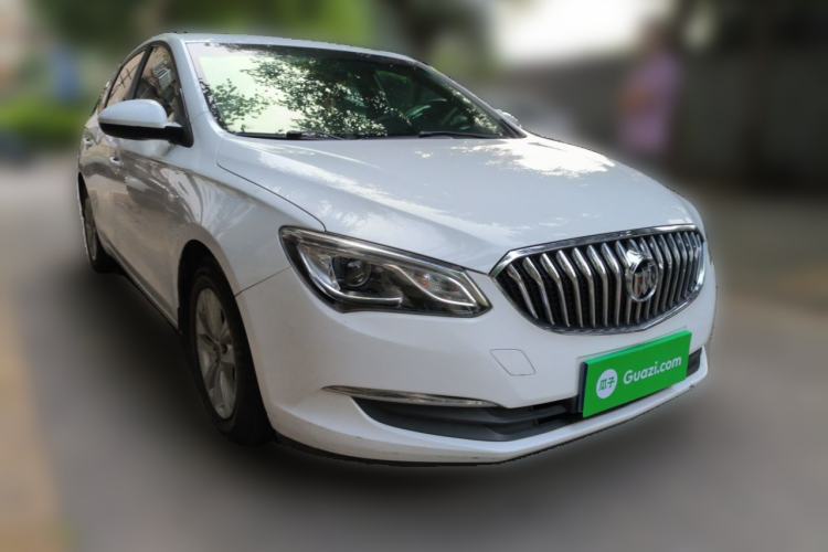 Used Buick GT 2015 15N Automatic Entry-Level Trim Front Right 45 Deg