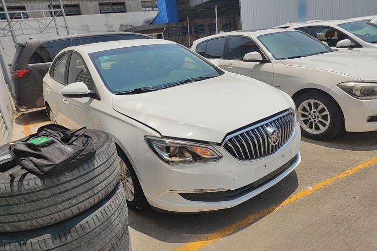 Used Buick GT 2015 15N Manual Entry-Level Trim Front Right 45 Deg