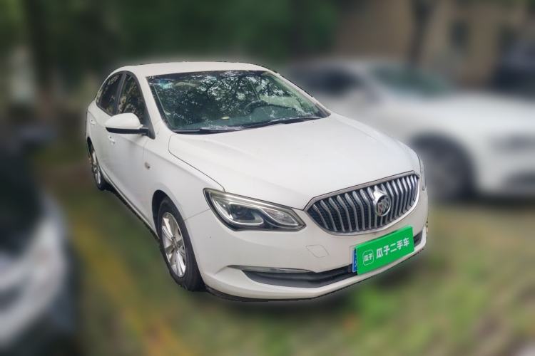 Used Buick GT 2015 15N Automatic Entry-Level Trim Front Right 45 Deg