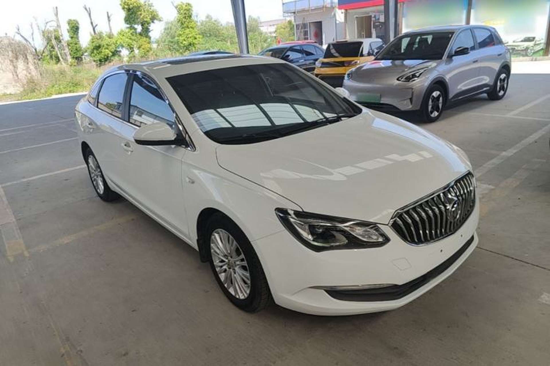 Used Buick GT 2015 18T Dual-Clutch Elite Model Front Right 45 Deg