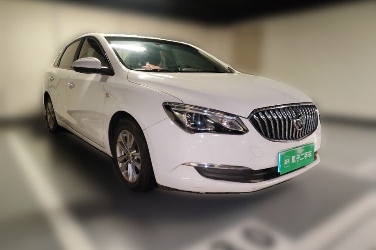 Used Buick GT 2015 15N Automatic Entry-Level Trim Front Right 45 Deg