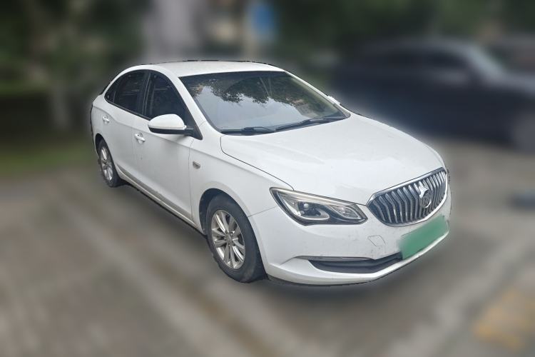 Used Buick GT 2015 15N Automatic Entry-Level Trim Front Right 45 Deg