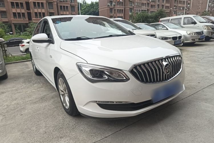 Used Buick GT 2015 15N Automatic Entry-Level Trim Front Right 45 Deg