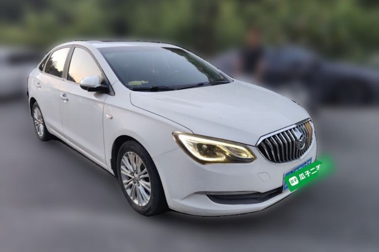 Used Buick GT 2015 18T Dual-Clutch Luxury Model Front Right 45 Deg
