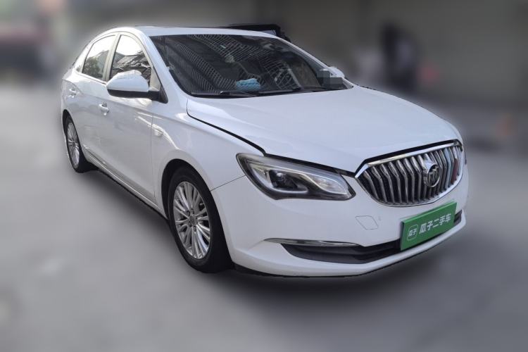 Used Buick GT 2015 18T Dual-Clutch Luxury Model Front Right 45 Deg