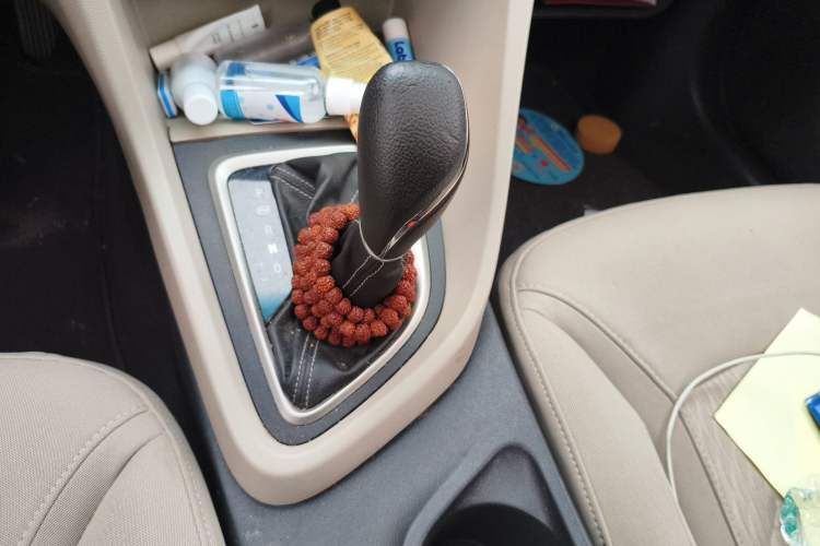 Used Buick GT 2015 15N Automatic Elite Version Gear Lever