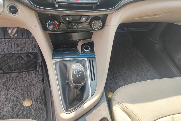Used Buick GT 2015 15N Manual Entry-Level Trim Gear Lever