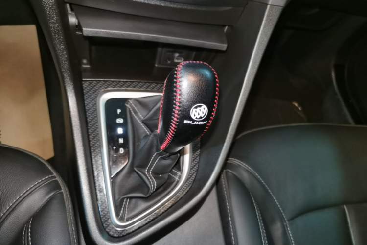 Used Buick GT 2015 15N Automatic Deluxe Edition Gear Lever