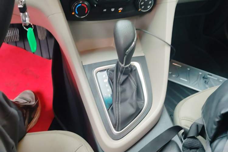 Used Buick GT 2015 15N Automatic Entry-Level Trim Gear Lever