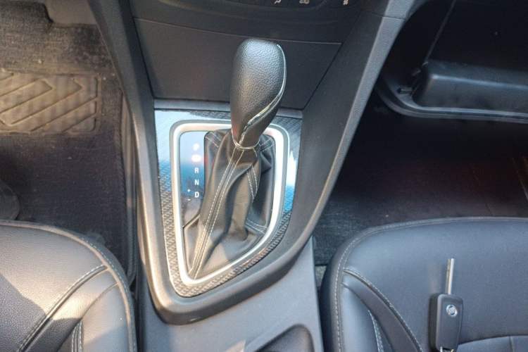Used Buick GT 2015 15N Automatic Deluxe Edition Gear Lever