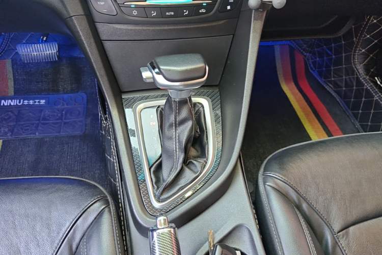 Used Buick GT 2015 18T Dual-Clutch Luxury Model Gear Lever
