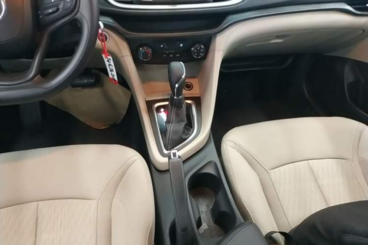 Used Buick GT 2015 15N Automatic Entry-Level Trim Gear Lever