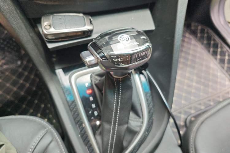 Used Buick GT 2015 15N Automatic Deluxe Edition Gear Lever