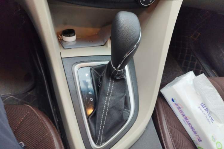 Used Buick GT 2015 15N Automatic Elite Version Gear Lever