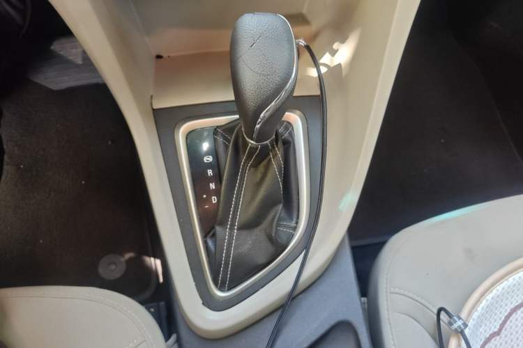 Used Buick GT 2015 15N Automatic Entry-Level Trim Gear Lever