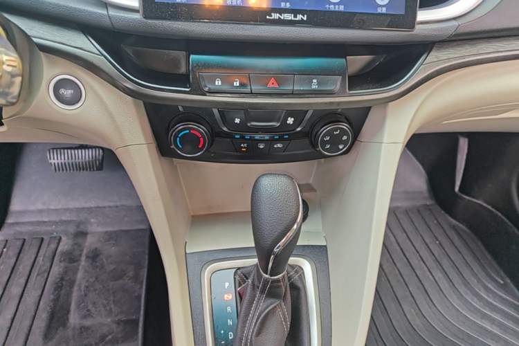 Used Buick GT 2015 15N Automatic Elite Version Gear Lever