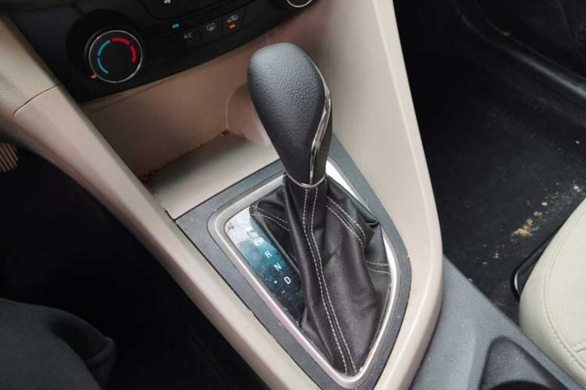 Used Buick GT 2015 15N Automatic Elite Version Gear Lever
