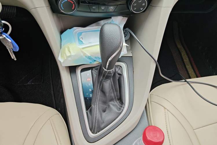 Used Buick GT 2015 15N Automatic Elite Version Gear Lever