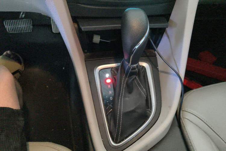 Used Buick GT 2015 15N Automatic Deluxe Edition Gear Lever