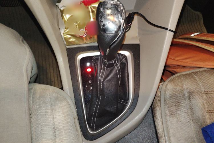 Used Buick GT 2015 15N Automatic Elite Version Gear Lever