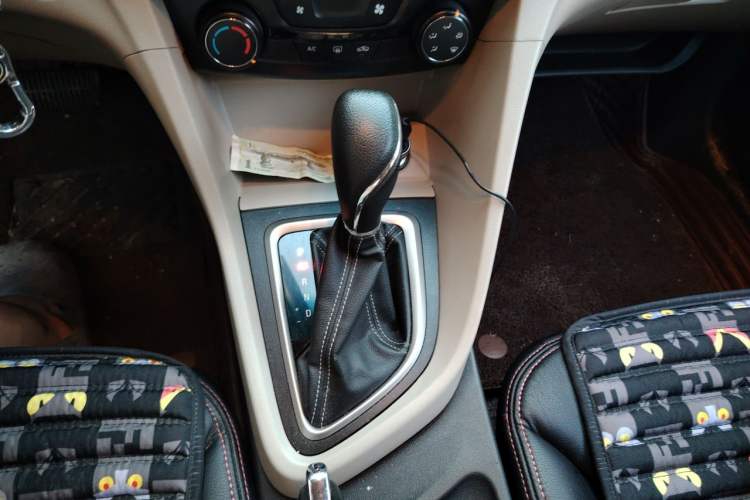 Used Buick GT 2015 15N Automatic Elite Version Gear Lever