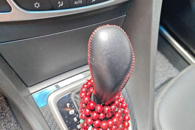 Used Buick GT 2015 15N Automatic Deluxe Edition Gear Lever