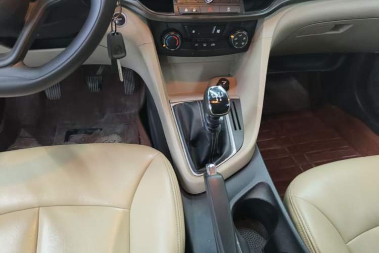 Used Buick GT 2015 15N Manual Entry-Level Trim Gear Lever