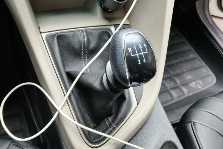 Used Buick GT 2015 15N Manual Elite Edition Gear Lever