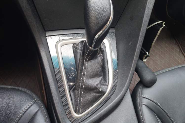 Used Buick GT 2015 18T Dual-Clutch Luxury Model Gear Lever
