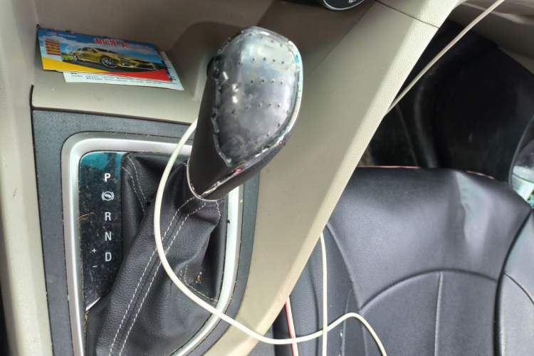 Used Buick GT 2015 15N Automatic Elite Version Gear Lever