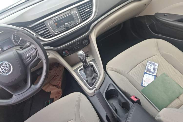 Used Buick GT 2015 15N Automatic Elite Version Gear Lever