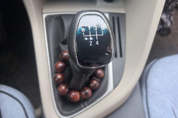 Used Buick GT 2015 15N Manual Elite Edition Gear Lever