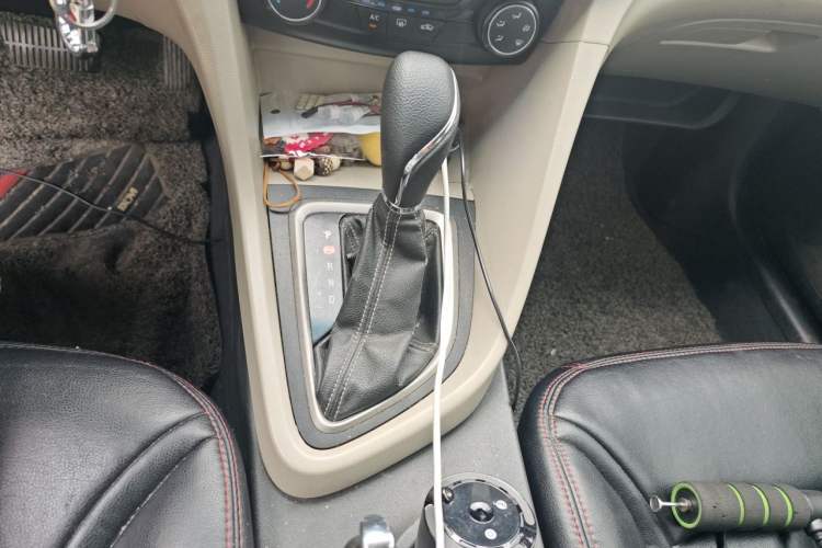 Used Buick GT 2015 15N Automatic Elite Version Gear Lever