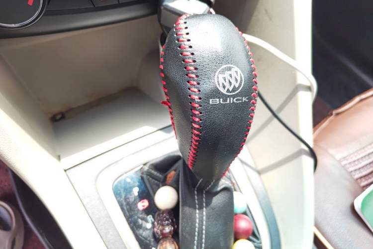 Used Buick GT 2015 15N Automatic Elite Version Gear Lever