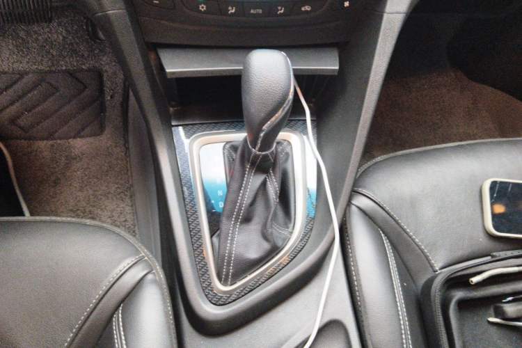 Used Buick GT 2015 15N Automatic Deluxe Edition Gear Lever