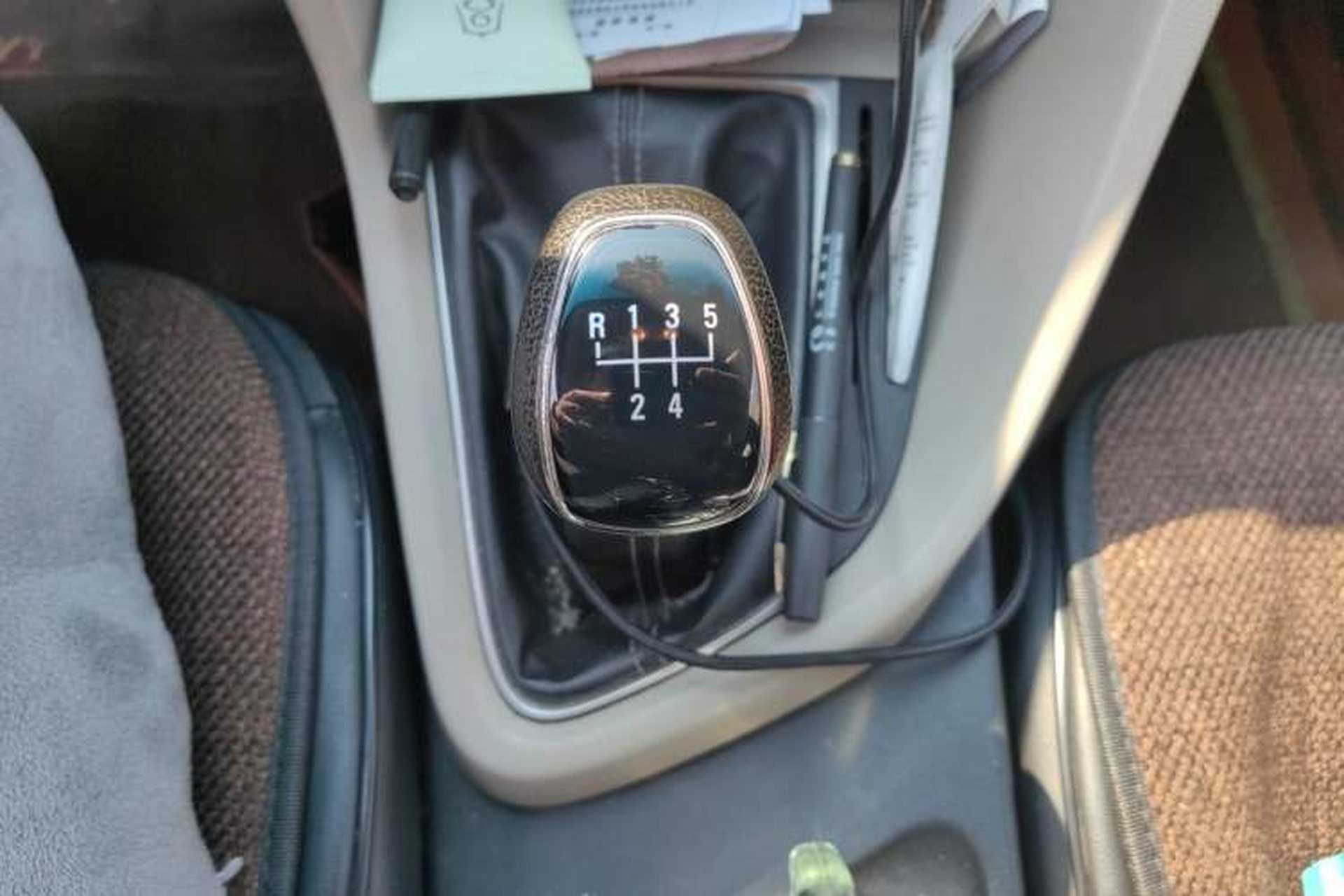 Used Buick GT 2015 15N Manual Entry-Level Trim Gear Lever