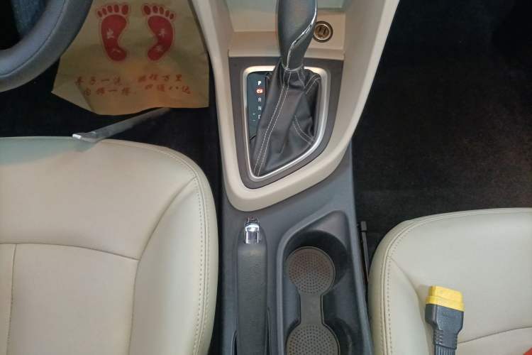 Used Buick GT 2015 15N Automatic Elite Version Gear Lever