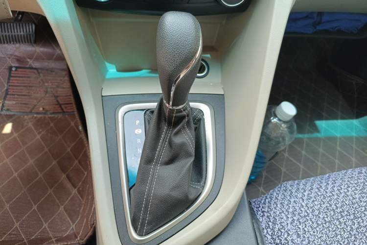 Used Buick GT 2015 15N Automatic Entry-Level Trim Gear Lever