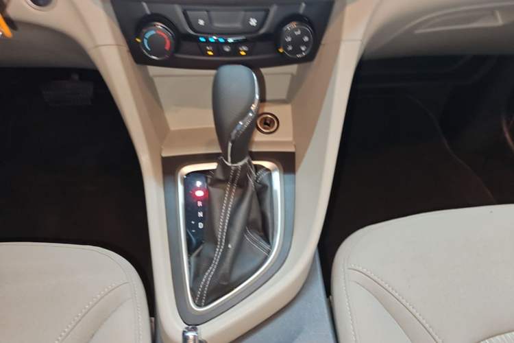 Used Buick GT 2015 15N Automatic Elite Version Gear Lever