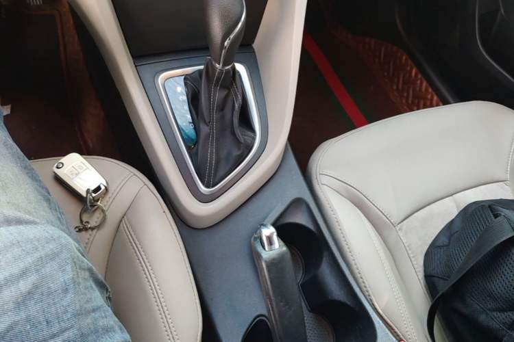 Used Buick GT 2015 15N Automatic Deluxe Edition Gear Lever