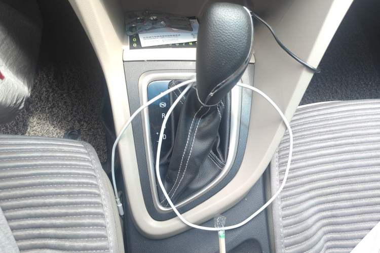 Used Buick GT 2015 15N Automatic Elite Version Gear Lever