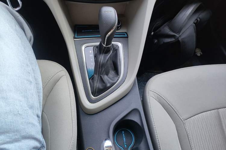 Used Buick GT 2015 18T Dual-Clutch Elite Model Gear Lever