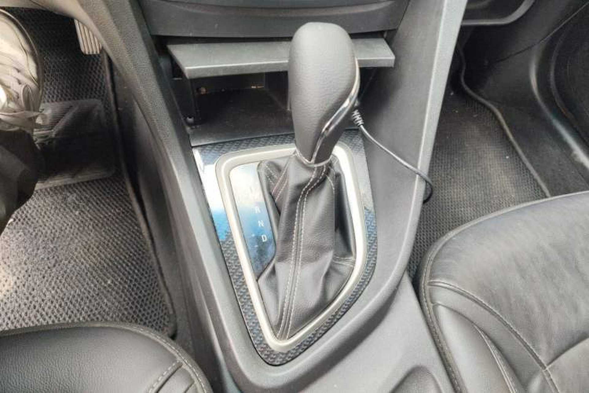 Used Buick GT 2015 15N Automatic Deluxe Edition Gear Lever