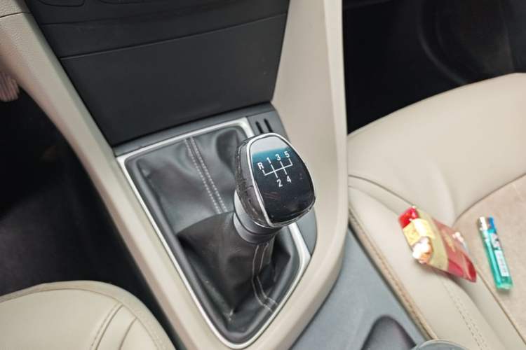 Used Buick GT 2015 15N Manual Luxury Version Gear Lever