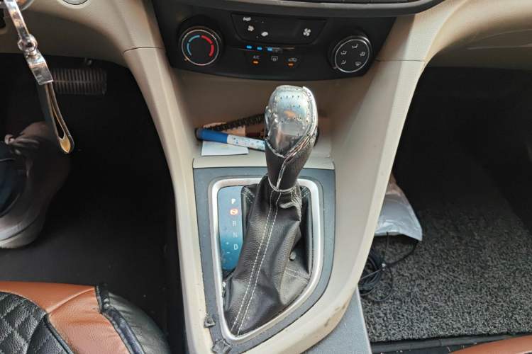 Used Buick GT 2015 15N Automatic Entry-Level Trim Gear Lever