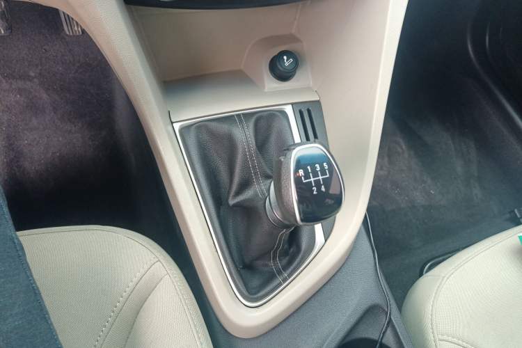 Used Buick GT 2015 15N Manual Elite Edition Gear Lever