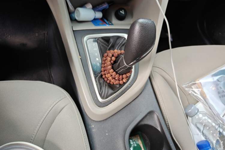 Used Buick GT 2015 15N Automatic Elite Version Gear Lever