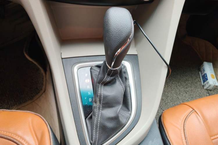 Used Buick GT 2015 15N Automatic Elite Version Gear Lever