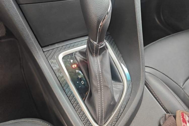 Used Buick GT 2015 15N Automatic Deluxe Edition Gear Lever